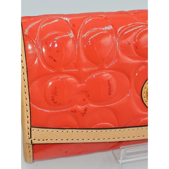 Coach Women's Orange Beige Patent Leather Signature Embossed Wallet Size L 2727 - Picture 2 of 10